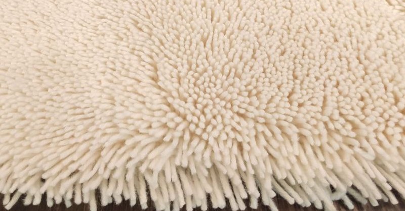White shaggy wool rug 0 main view