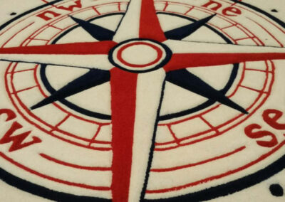 compass round carpet