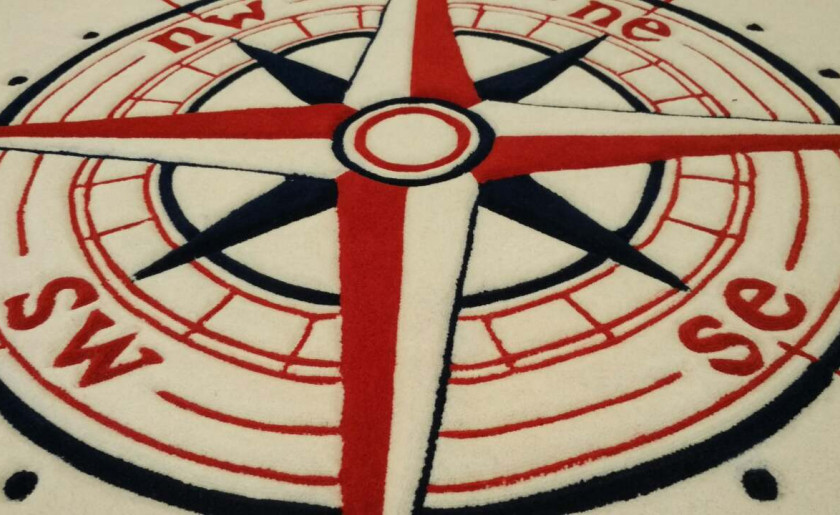 compass round carpet
