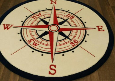 round rug compass