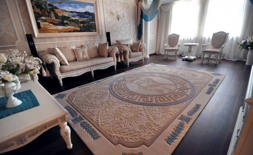 Versace living room carpet. Carpet studio for the production of custom carpets.